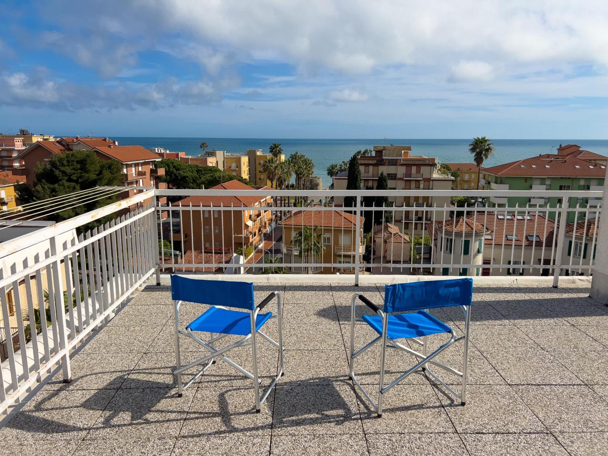 Casa Carlotta San Bartolomeo Al Mare Exterior foto